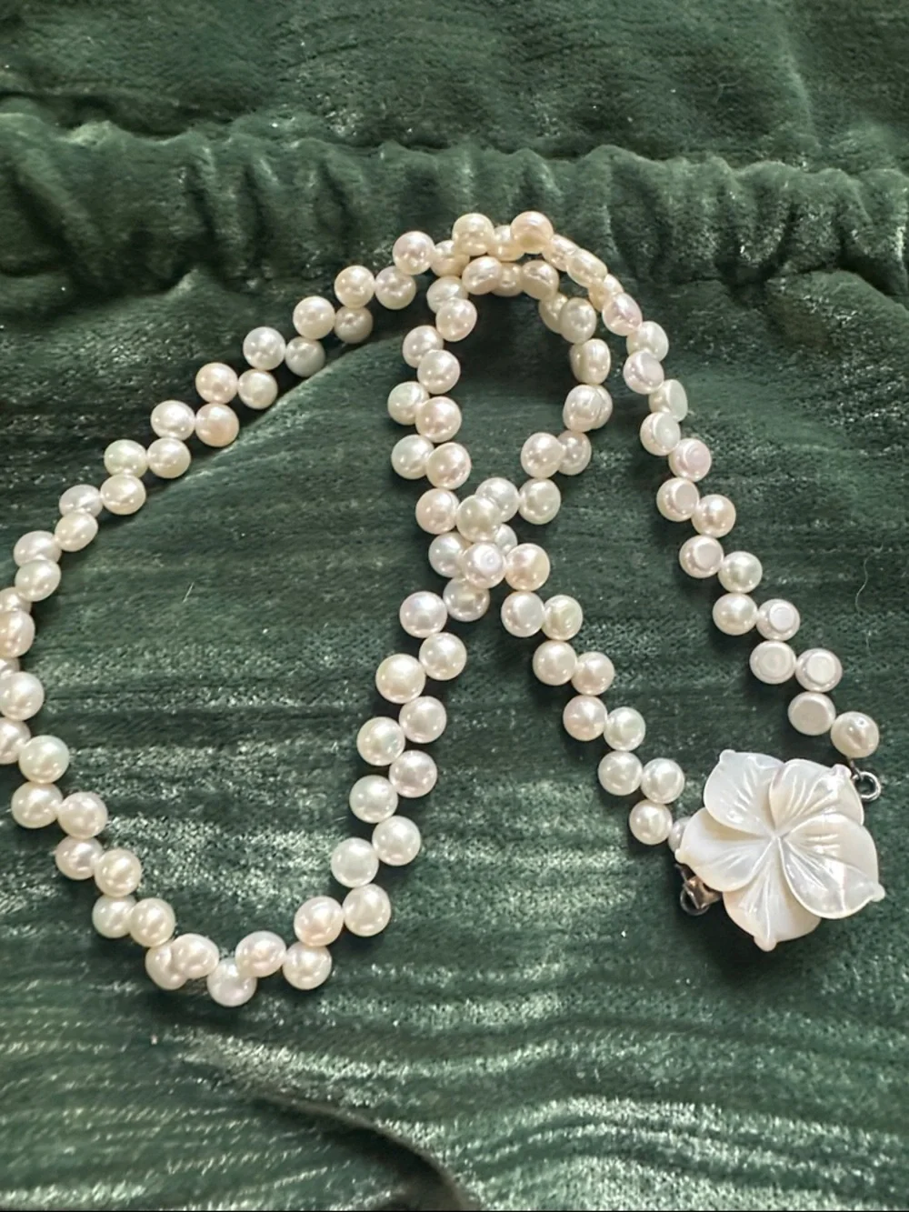 925 Cultured Pearl Necklace with Mother of Pearl